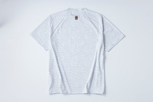 【 UNISEX 】 Kuina Wave Raglan Mock neck Shirt