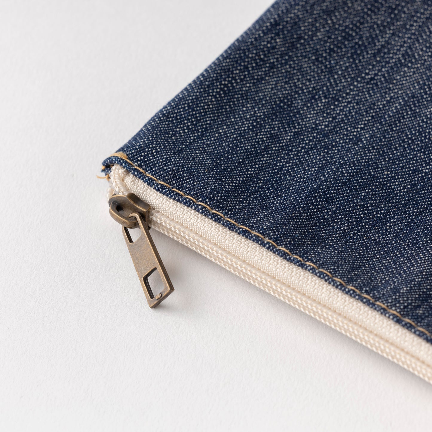 ＊NEW＊ Denim Pouch Logotype_HS (S)